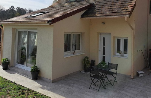 Saint-Cyr-la-Riviere Haus | Homerez - Nice house for 4 ppl. with garden and terrace at Saint-Cyr-la-Rivière