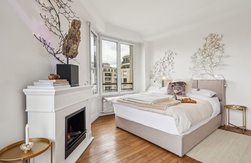 Passy Wohnung | Chic 2BR near Eiffel Tower & Swan Island