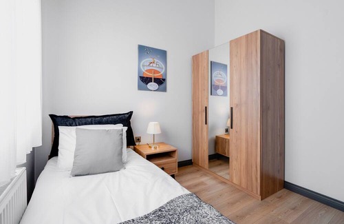 Lara Wohnung | Central Flat w Balcony 5 min to Lara Beach