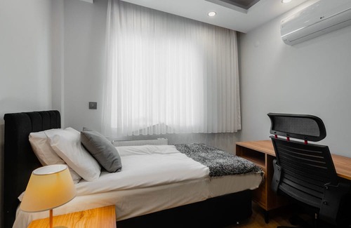 Lara Wohnung | Central Flat w Balcony 5 min to Lara Beach