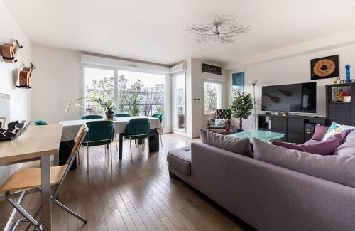 Gare Wohnung | Tranquil 3BD Flat w/ Chic Patio—BNF/Olympiades
