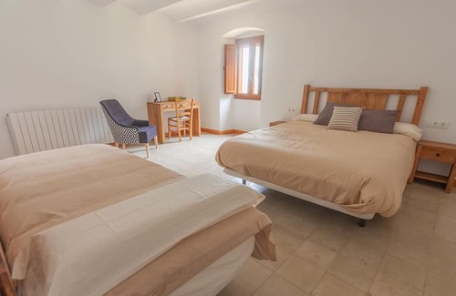 Aiguaviva Hütte | Masia Catalana, ¡ideal Para una Escapada con Amigos y Família!