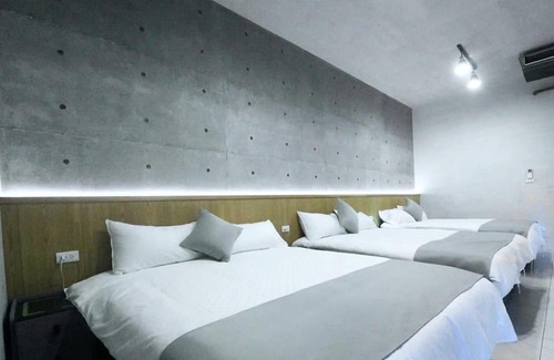 Dongshan Bed & Breakfast | H-house