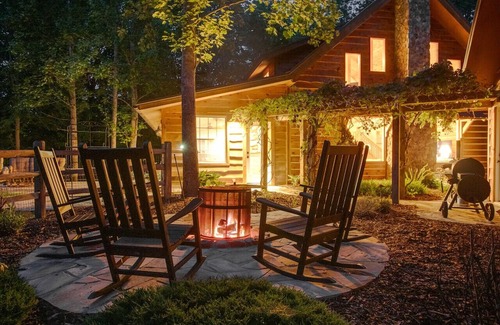 Fairview Kabine | Whispering Woods Lodge: 3BR*Pool Table*7 Acres*