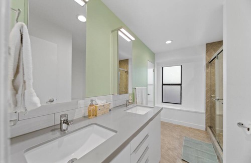 Palm Springs Haus | Flamingo Point Pool & Spa