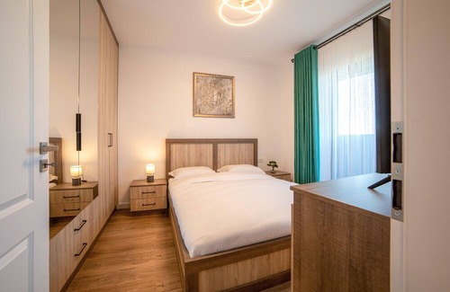 Suceava Wohnung | Modern and innovative , located in the administrative center of the city.