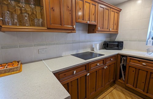 Loughton Haus | Epping Haven with Garden Oasis | Pass The Keys