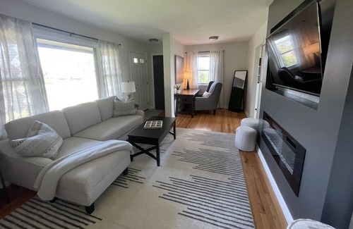 East Syracuse Haus | Private Home in the heart of East Syracuse