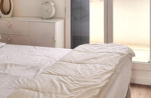Cormeilles-en-Parisis Wohnung | Homerez - Peaceful retreat in Cormeilles-en-Parisis