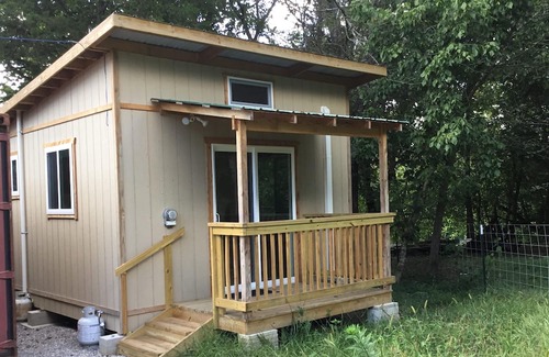 Burkesville Kabine | Charming Tiny Home at Kentucky Farm