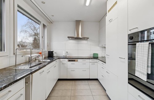 Wiedikon Wohnung | Bright and Cozy APT `17 min away in the center