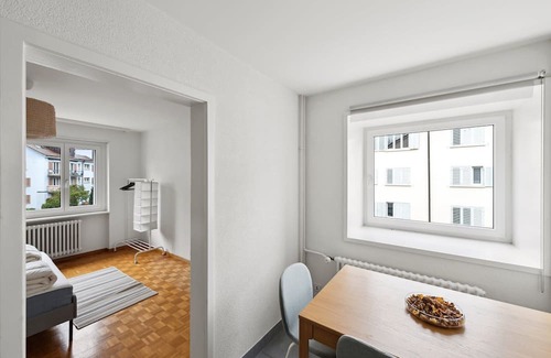 Wiedikon Wohnung | Your Ideal 1-Bedroom Sanctuary in Zurich!