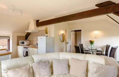 Newton-on-Rawcliffe Wohnung | Modern cottage w pool in North Yorkshire