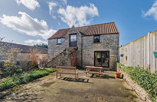 Newton-on-Rawcliffe Wohnung | Idillic cottage w/pool + enclosed garden