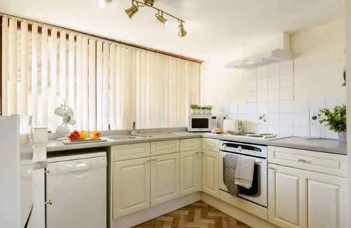 Newton-on-Rawcliffe Wohnung | Idillic cottage w/pool + enclosed garden