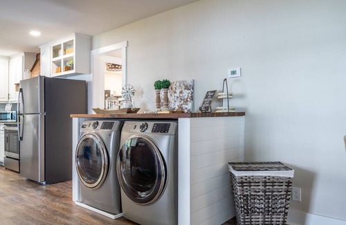 Centre Haus | Sunset Paradise on Weiss Lake