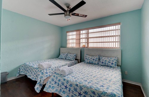 Daytona Beach Hütte | Cozy Cottage #1 in Daytona Beach. Relaxing beach views from patio!