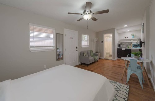 Azalea Park Haus | Studio in the heart of Orlando