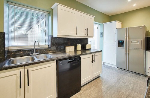 Heworth Haus | Host & Stay | Fifth Avenue