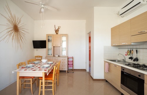 Punta Prosciutto Wohnung | Apartment 'Villa Ada Rosa' with Private Terrace, Wi-Fi and Air Conditioning