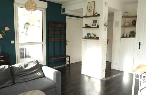 Bagnolet Wohnung | Homerez - Beautiful apartement for 4 ppl. with terrace at Bagnolet