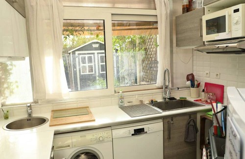 Bagnolet Wohnung | Homerez - Beautiful apartement for 4 ppl. with terrace at Bagnolet