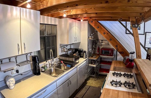 Italian Village Eigentumswohnung | Quirky 1 BR Warehouse Loft w/ Private Courtyard walking distance to Short North