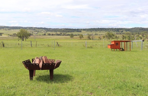 Cranley Kabine | Cosy Farm Stay. Minutes from Toowoomba Bypass