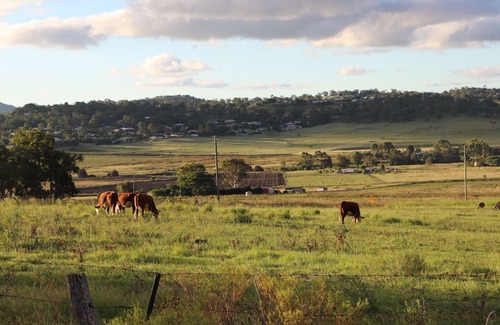 Cranley Kabine | Cosy Farm Stay. Minutes from Toowoomba Bypass