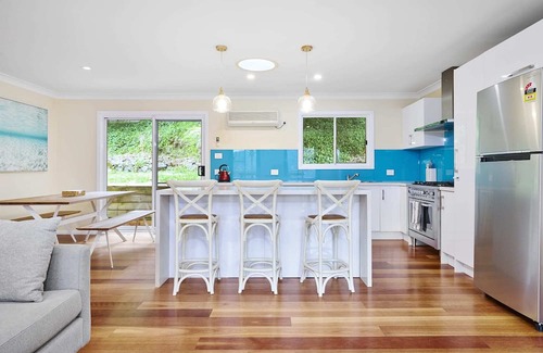 Upper Ferntree Gully Haus | Spacious 3BR Family Haven in Upper Ferntree Gully