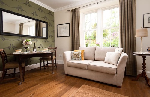 Berwick-upon-Tweed Hütte | Pentland Cottage - sleeps 2 guests in 1 bedroom