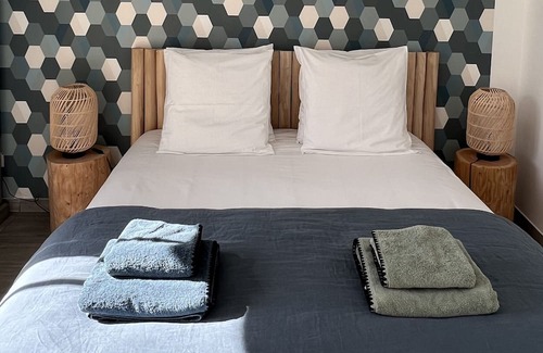 Caro Wohnung | Apartment 'Maison Biscaya Appt 2 À 4 Pers' with Mountain View, Shared Pool and Wi-Fi