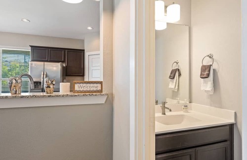 Midlothian Haus | Midlothian Modern Home