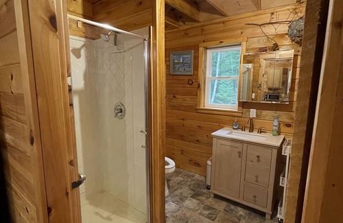 Georgetown Kabine | Captain's Camp - Rustic, Cozy Camp on the Back River in Georgetown, Maine!