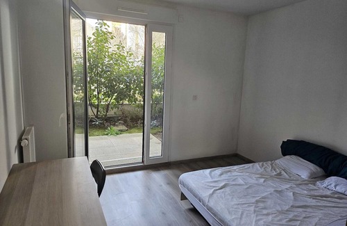 Bois-Colombes Wohnung | Charming furnished 2-room apartment with garden and terrace