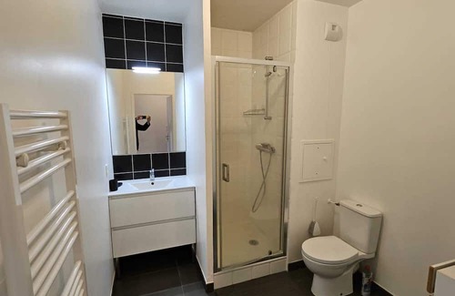 Bois-Colombes Wohnung | Charming furnished 2-room apartment with garden and terrace
