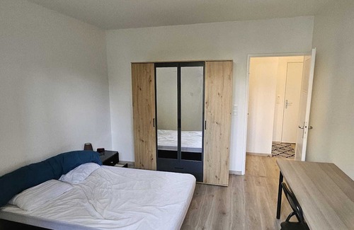 Bois-Colombes Wohnung | Charming furnished 2-room apartment with garden and terrace