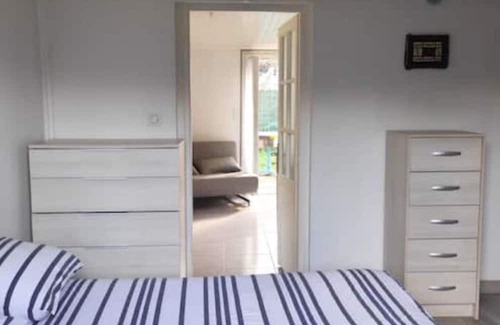 Miplaine Wohnung | 2 Pièces Avec Jardinet Proche Eurexpo et Stade