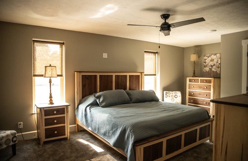 Somerdale Haus | 2 unit in Amish Country Spacious Lodge in Sugarcreek