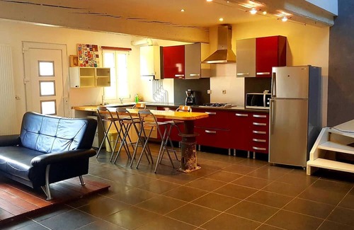 Aiguillon Haus | Homerez - Big property for 10 ppl. with terrace at Aiguillon