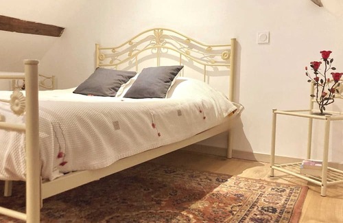 Aube Haus | Homerez - Beautiful property for 7 ppl. with terrace at Aube