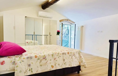 Bergamo Wohnung | Charming Apartment & balcony