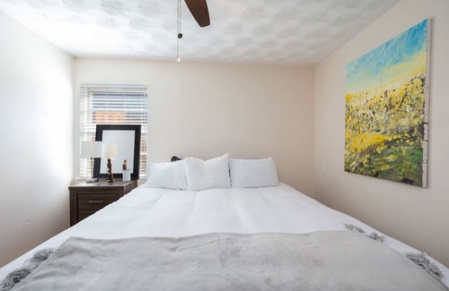 Farmers Branch Haus | Sunny, Spacious, Perfectly Located Home in Lovely Farmers Branch
