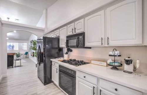 Mission Hills Haus | Desert Oasis - Pool, Spa, Minutes to LV Strip!