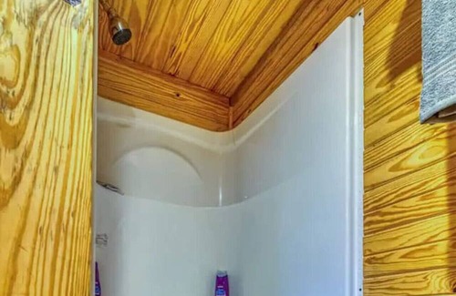 Rogersville Haus | 238) Perfect for couples!