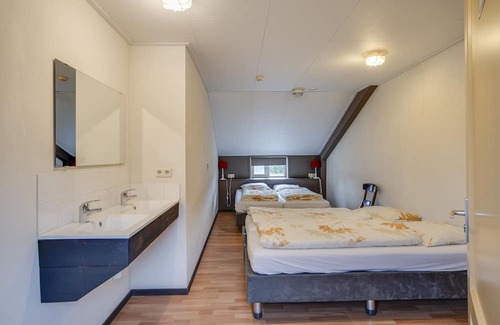Wanroij Sonstige | Cozy Farm Stay With Lots of Space for Relaxing