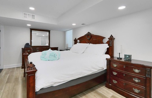 Springfield Haus | Cozy 1-bedroom house in West Springfield