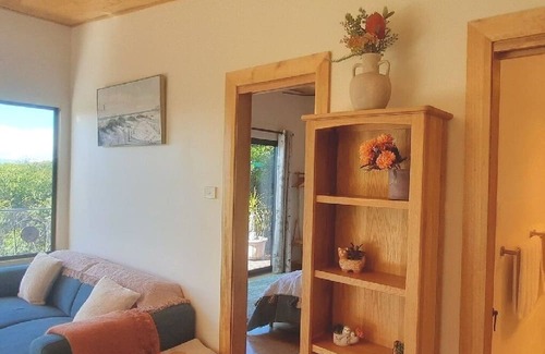 Primrose Sands Kabine | Evergreen Cabin Entire cabin in Primrose Sands, Australia