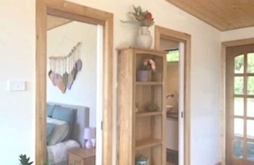 Primrose Sands Kabine | Evergreen Cabin Entire cabin in Primrose Sands, Australia