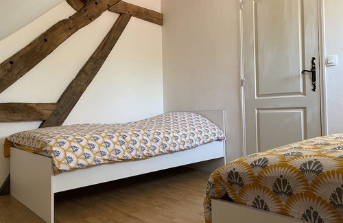 Roullee Haus | Maison de Charme au Coeur D'un Haras Avec Accès à un Petit Étang
